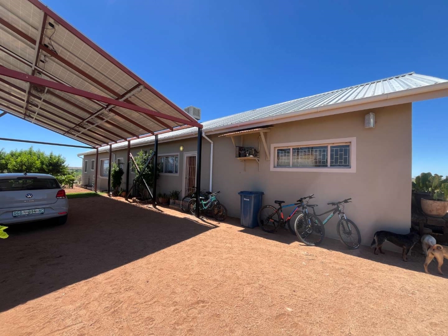 3 Bedroom Property for Sale in Olyfvenhoudtsdrift Northern Cape